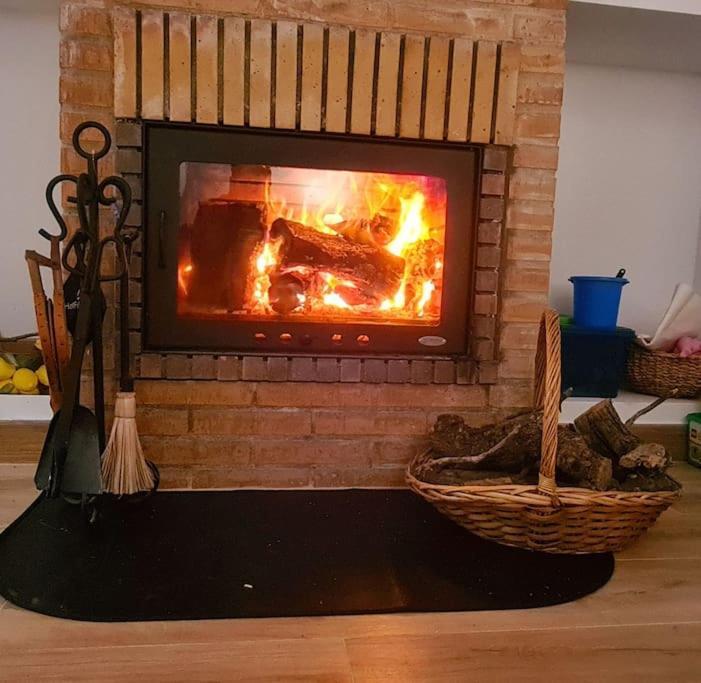 Acogedor Chalet Familiar En La Sierra Calderona Náquera Exteriör bild